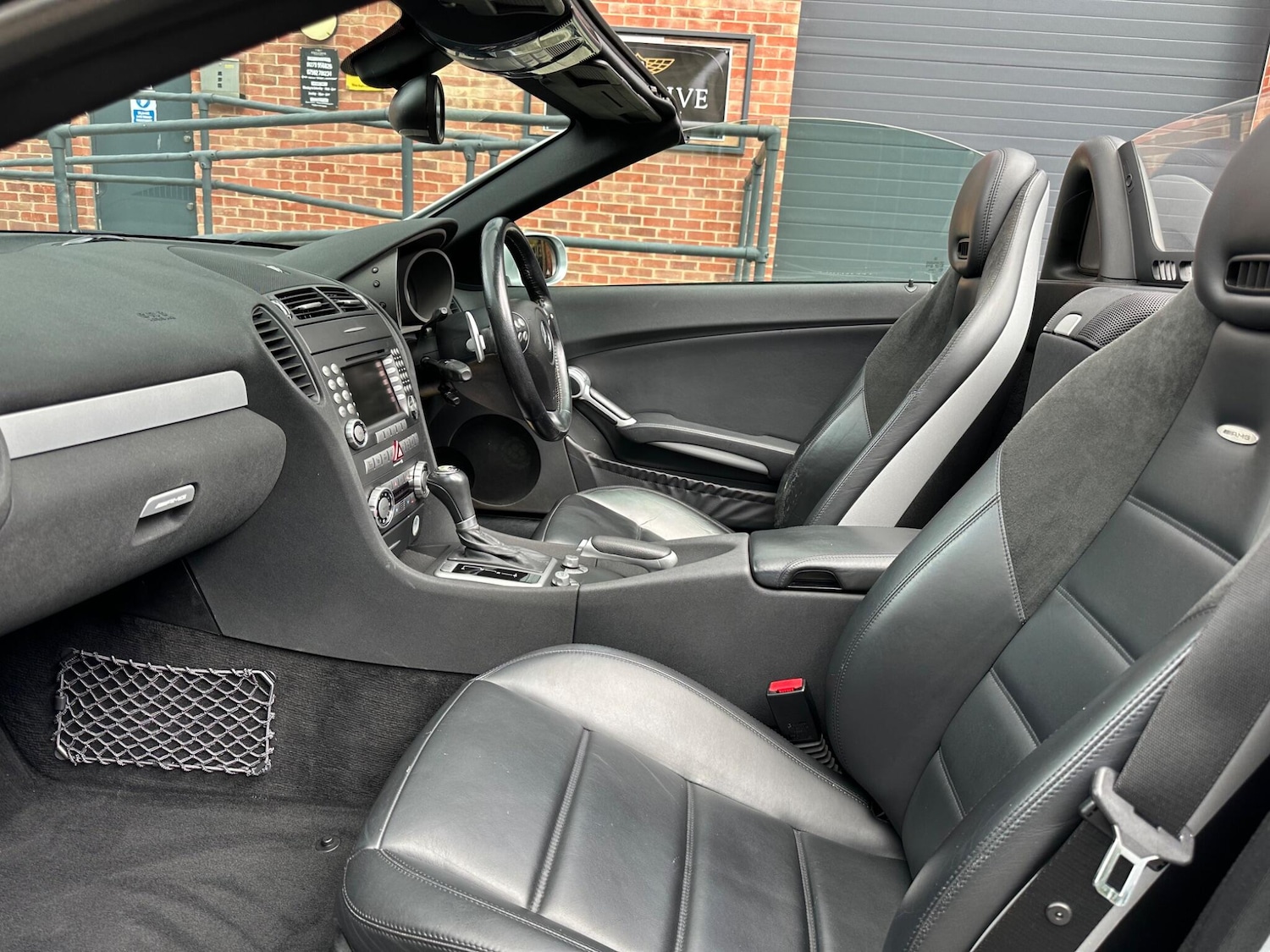 Used Mercedes-Benz SLK 2005 for sale - 77637764: Photo 23