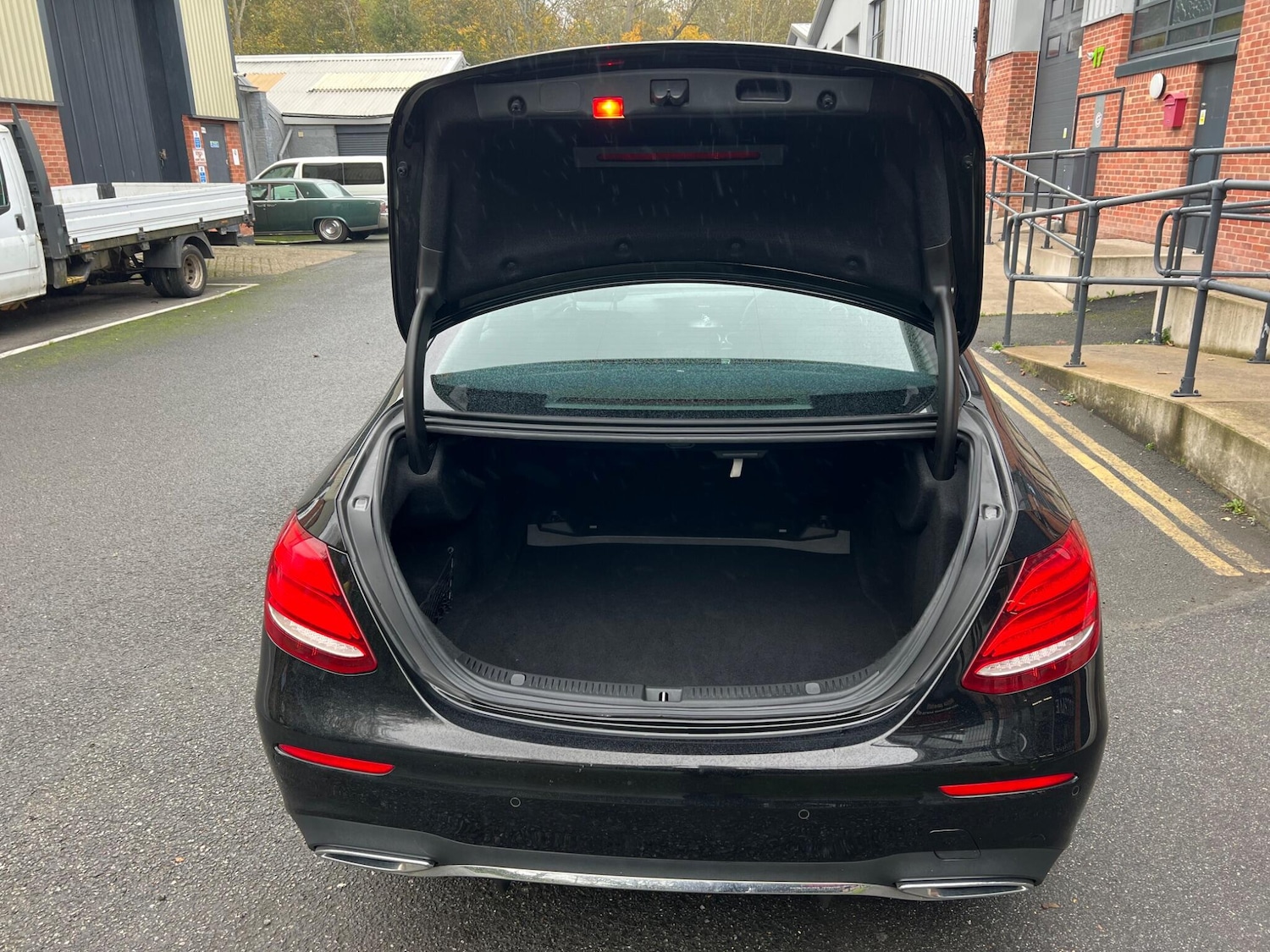 Used Mercedes-Benz E Class 2016 for sale - 76513191: Photo 12