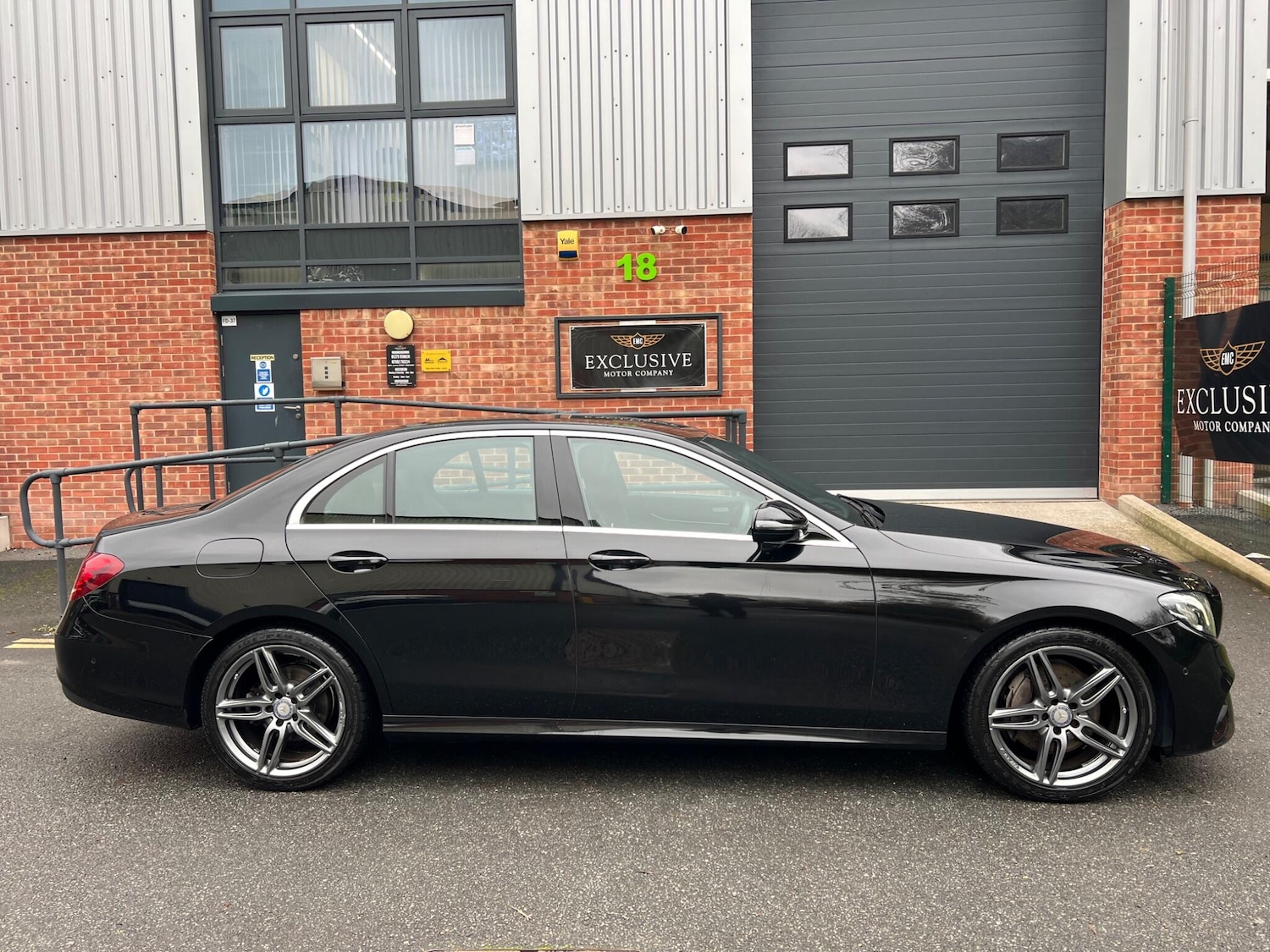 Used Mercedes-Benz E Class 2016 for sale - 76513191: Photo 3