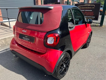 Used smart fortwo 2017 for sale - 78981774: Photo