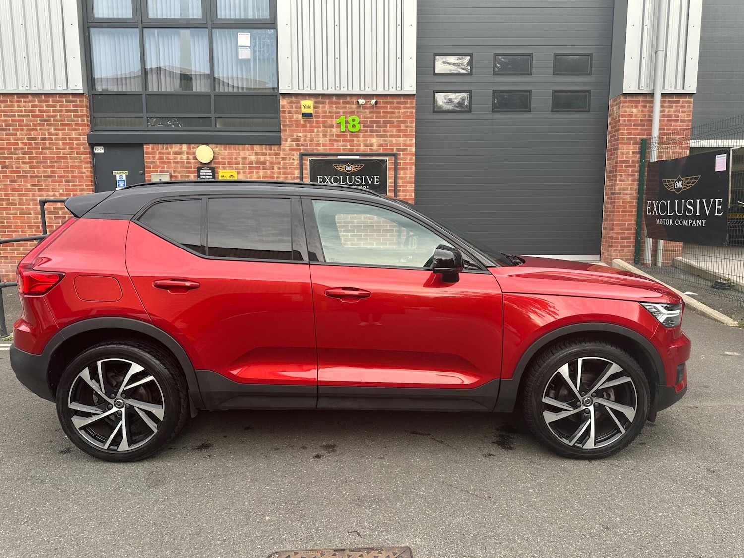 Used Volvo XC40 2019 for sale - 76151958: Photo 3