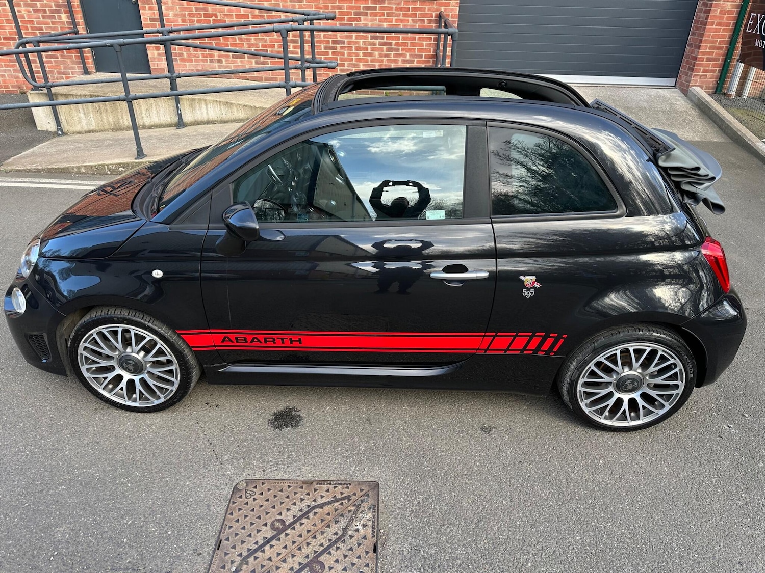 Used Abarth 595 2022 for sale - 78058249: Photo 8