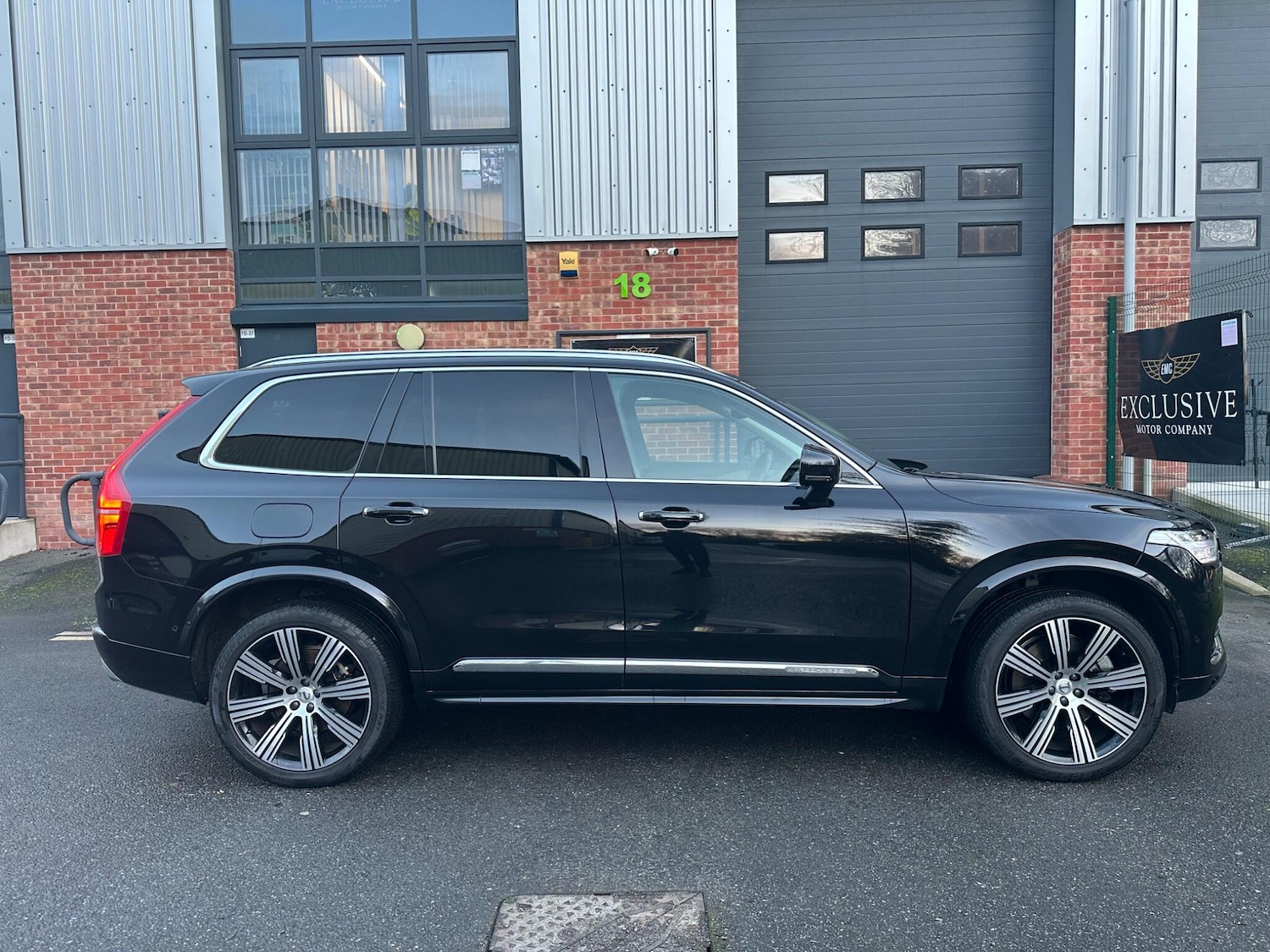 Used Volvo XC90 2020 for sale - 76898712: Photo 3