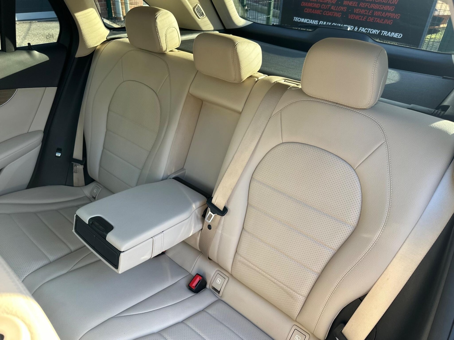 Used Mercedes-Benz GLC 2016 for sale - 77017091: Photo 18