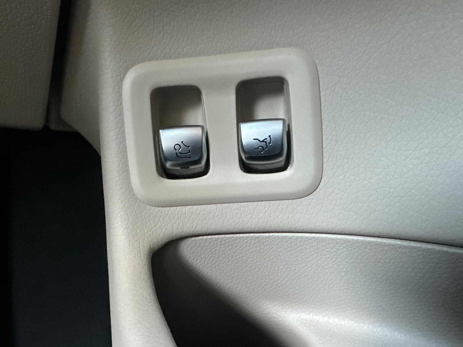 Used Mercedes-Benz GLC 2016 for sale - 77017091: Photo 27