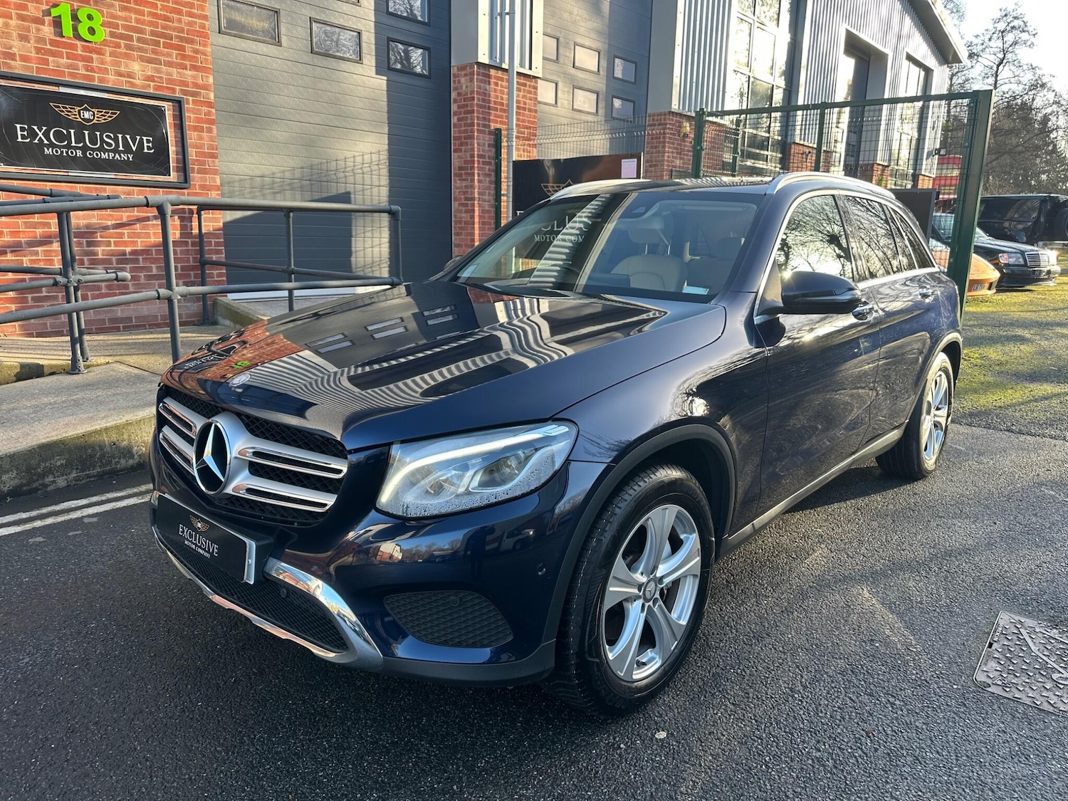 Used Mercedes-Benz GLC 2016 for sale - 77017091: Photo 3