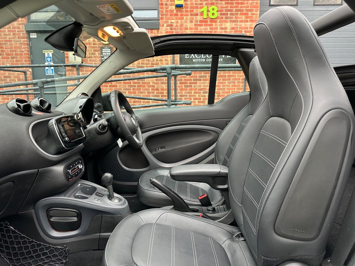 Used smart fortwo 2017 for sale - 77549648: Photo 16