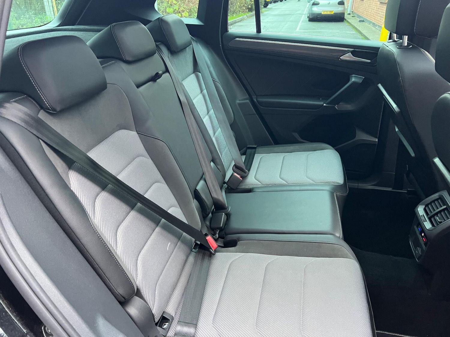 Used Volkswagen Tiguan 2017 for sale - 76689327: Photo 12