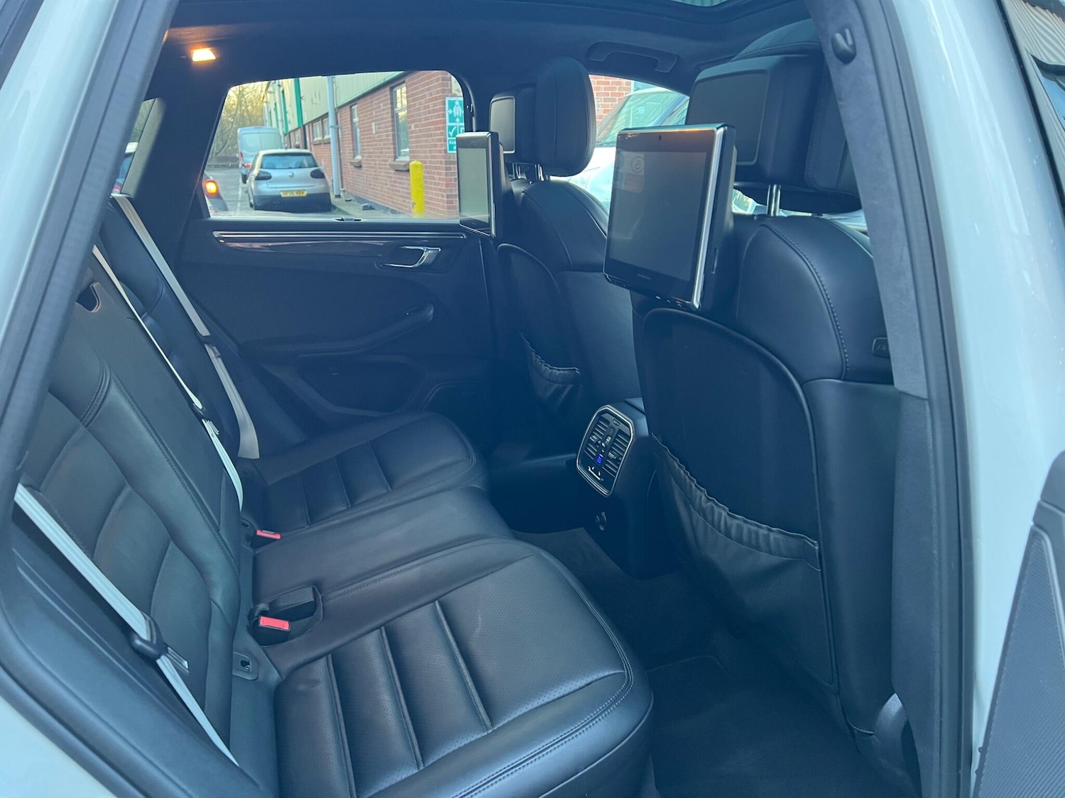 Used Porsche Macan 2015 for sale - 77016167: Photo 14