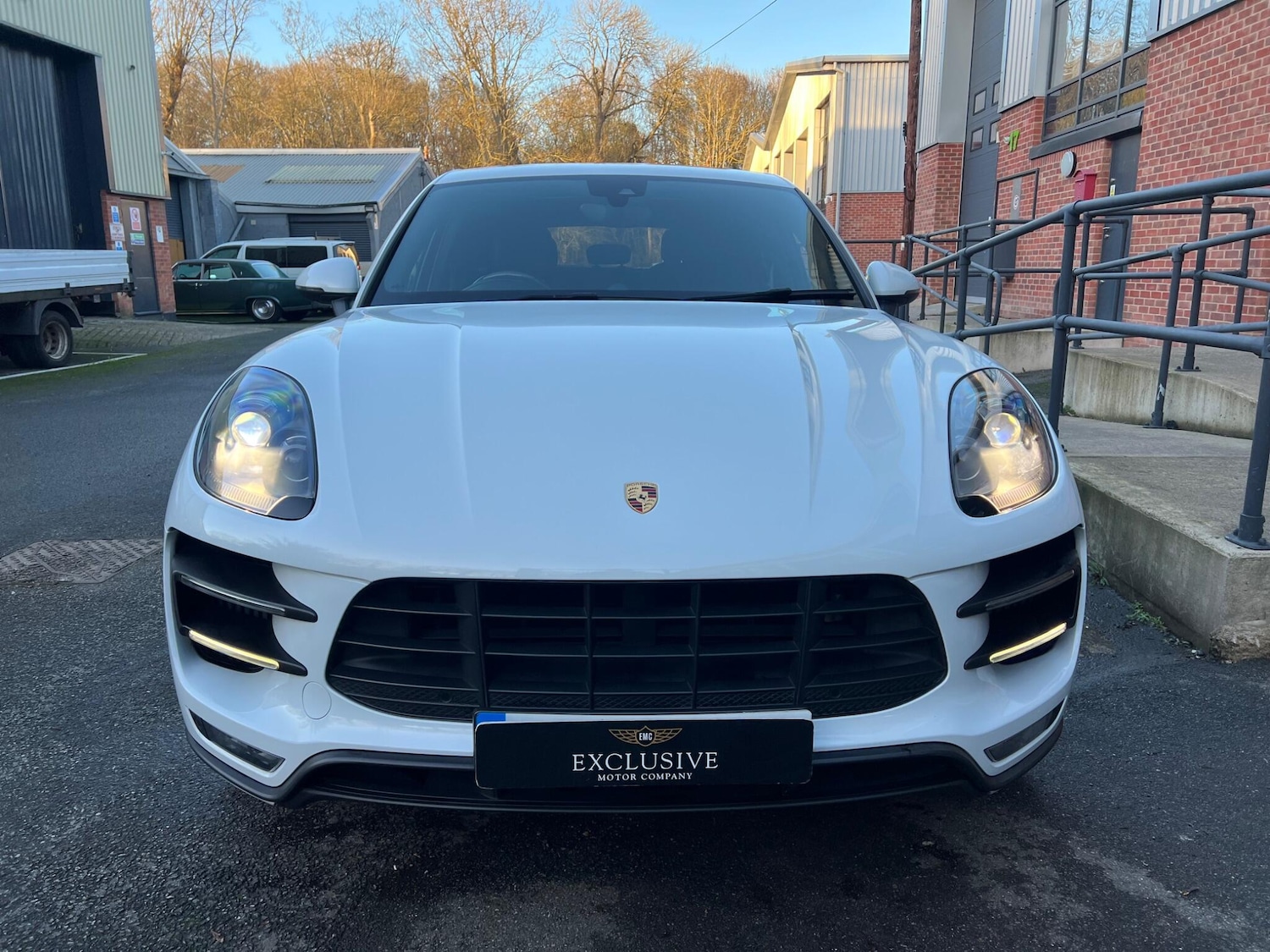 Used Porsche Macan 2015 for sale - 77016167: Photo 2