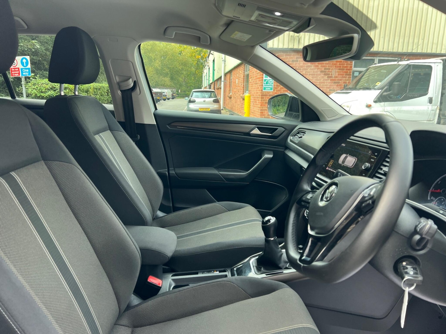 Used Volkswagen T-Roc 2018 for sale - 76151174: Photo 17