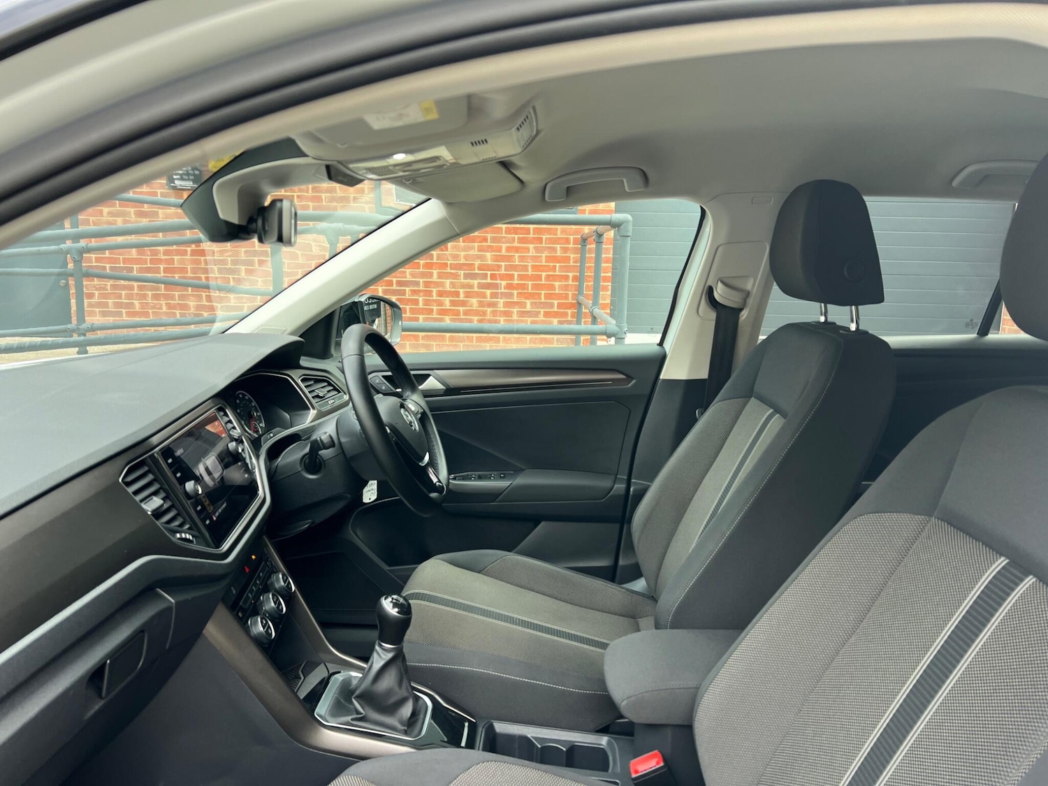 Used Volkswagen T-Roc 2018 for sale - 76151174: Photo 20