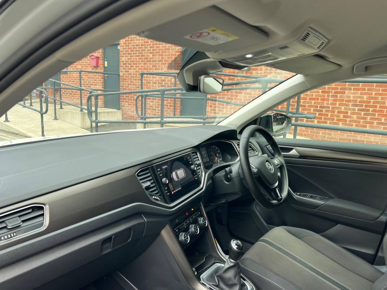 Used Volkswagen T-Roc 2018 for sale - 76151174: Photo 21