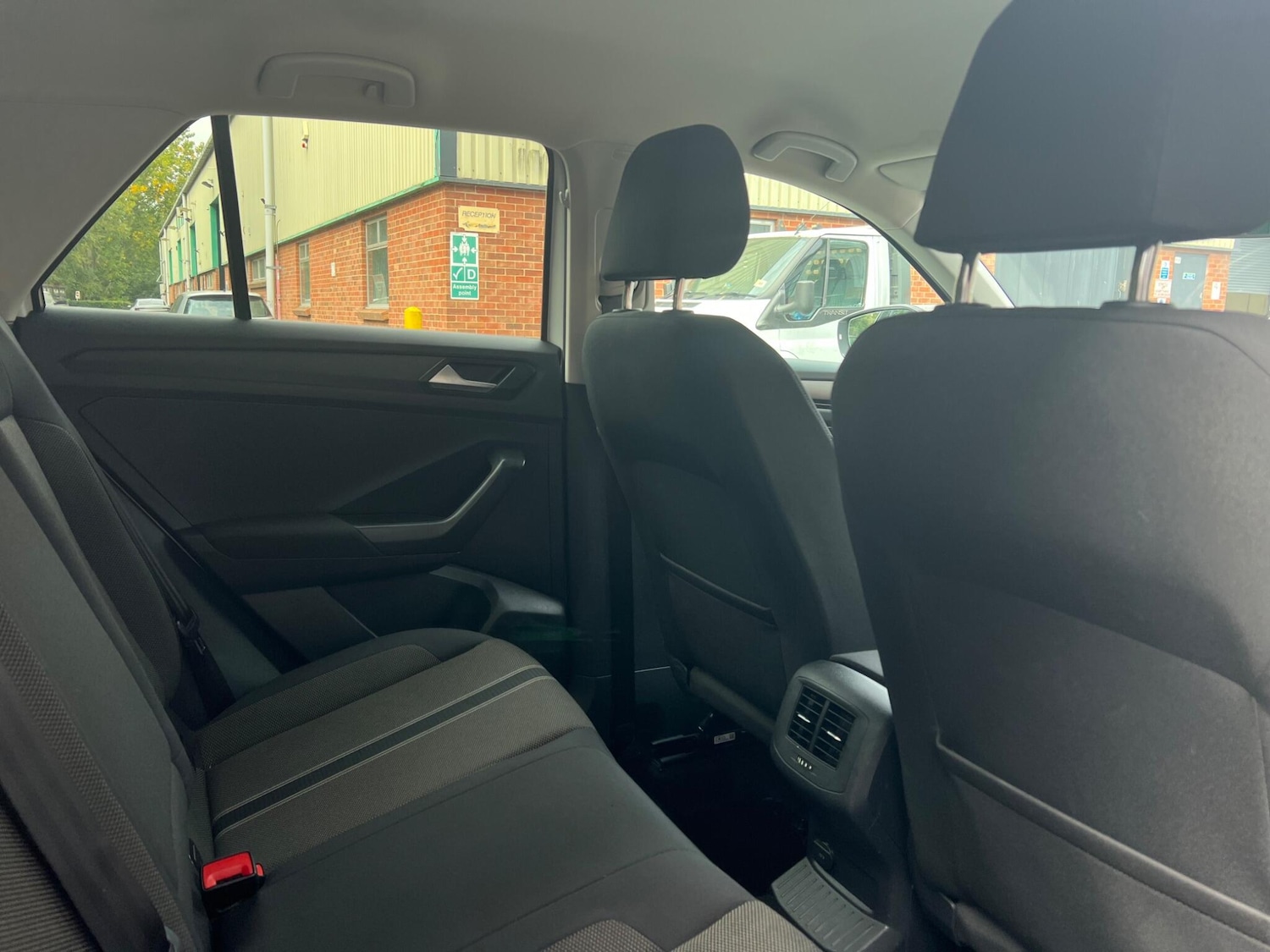 Used Volkswagen T-Roc 2018 for sale - 76151174: Photo 27