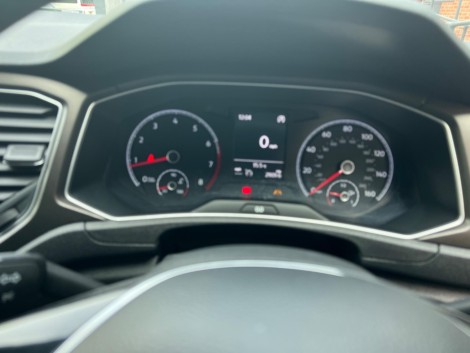 Used Volkswagen T-Roc 2018 for sale - 76151174: Photo 29