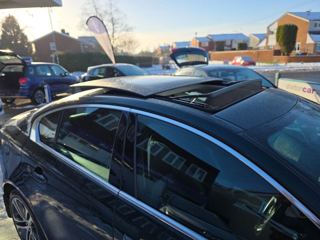 Used Jaguar XE 2015 for sale - 77133177: Photo 10