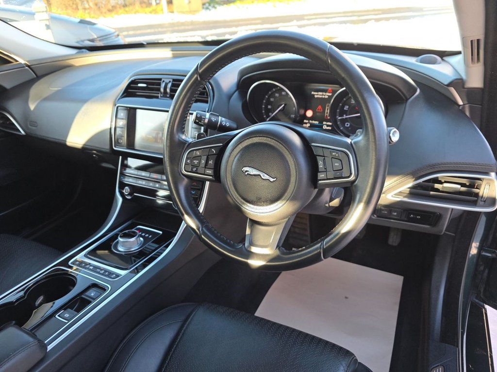 Used Jaguar XE 2015 for sale - 77133177: Photo 35