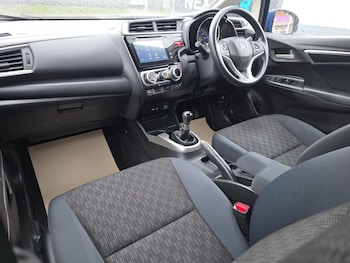 Used Honda Jazz 2016 for sale - 77470564: Photo