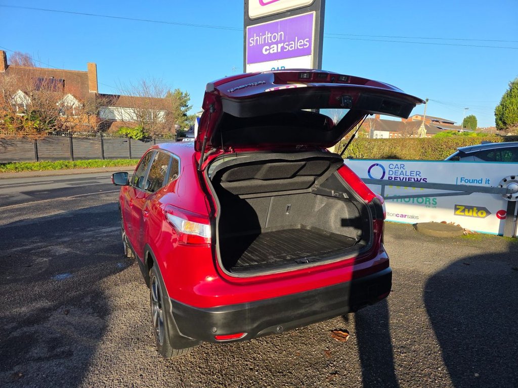 Used Nissan Qashqai 2016 for sale - 76665642: Photo 13