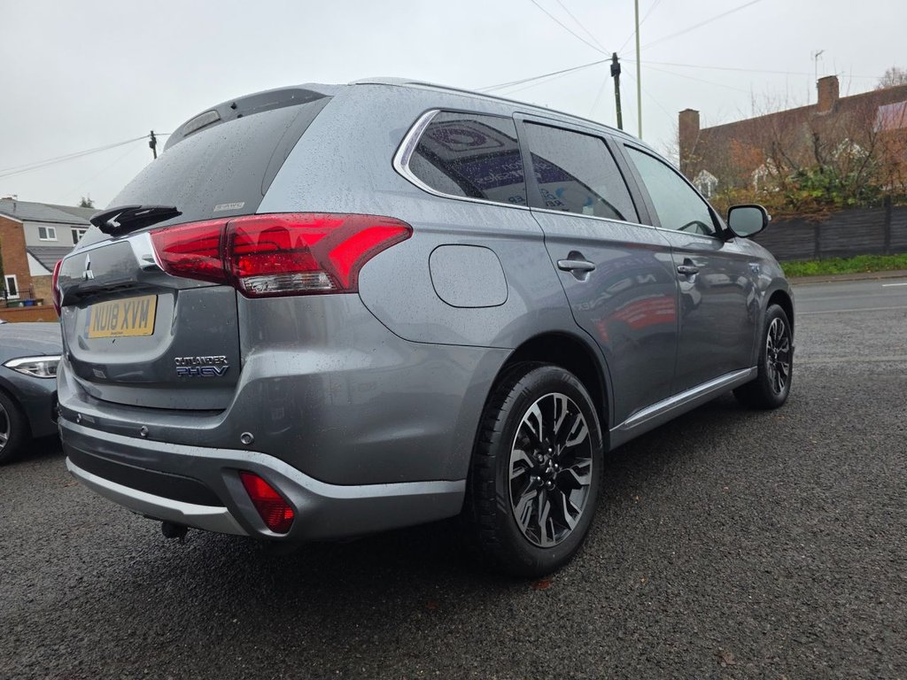 Used Mitsubishi Outlander 2018 for sale - 76593464: Photo 2
