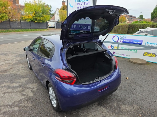 Used Peugeot 208 2017 for sale - 76223421: Photo 23
