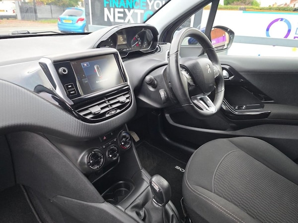 Used Peugeot 208 2017 for sale - 76223421: Photo 26