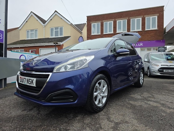 Used Peugeot 208 2017 for sale - 76223421: Photo 28