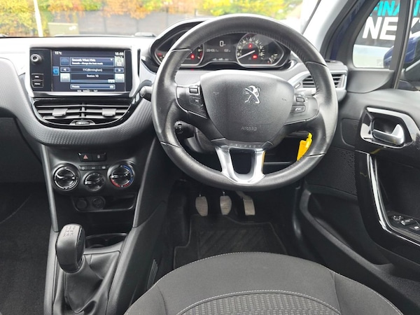 Used Peugeot 208 2017 for sale - 76223421: Photo 9