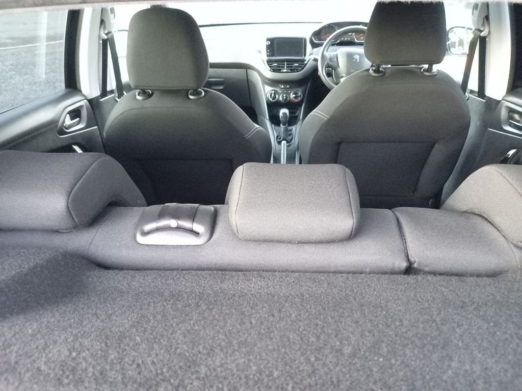 Used Peugeot 208 2015 for sale - 77010165: Photo 5