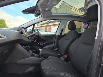 Used Peugeot 208 2019 for sale - 77212978: Photo