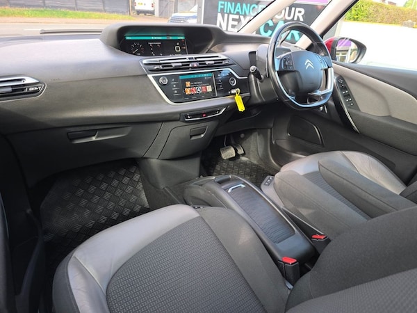 Used Citroen C4 Picasso 2017 for sale - 76092745: Photo 10