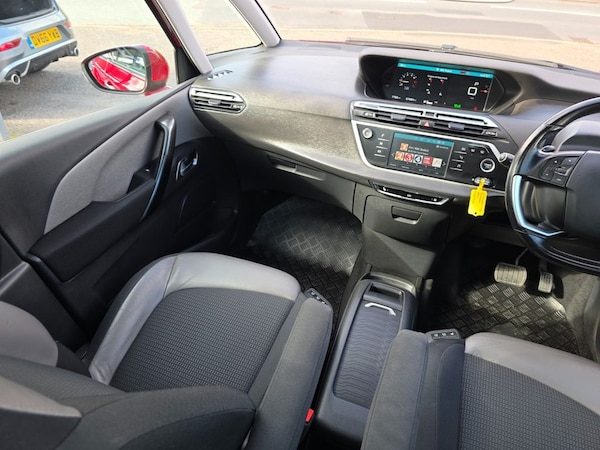 Used Citroen C4 Picasso 2017 for sale - 76092745: Photo 9