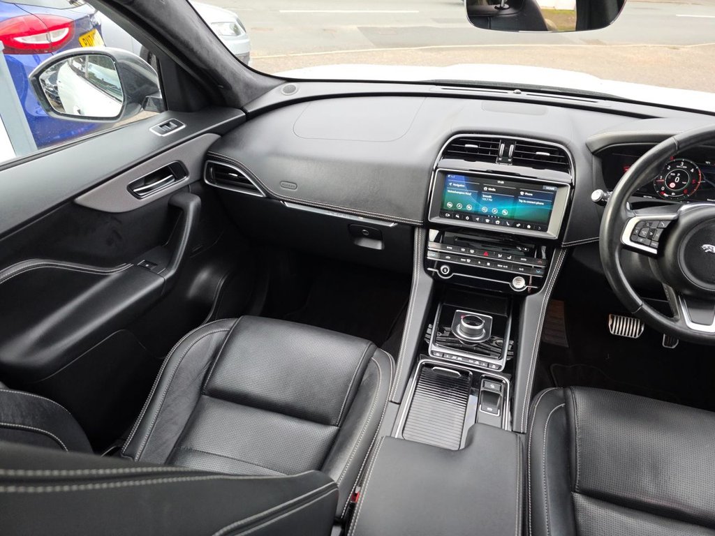Used Jaguar F-Pace 2019 for sale - 75950685: Photo 14