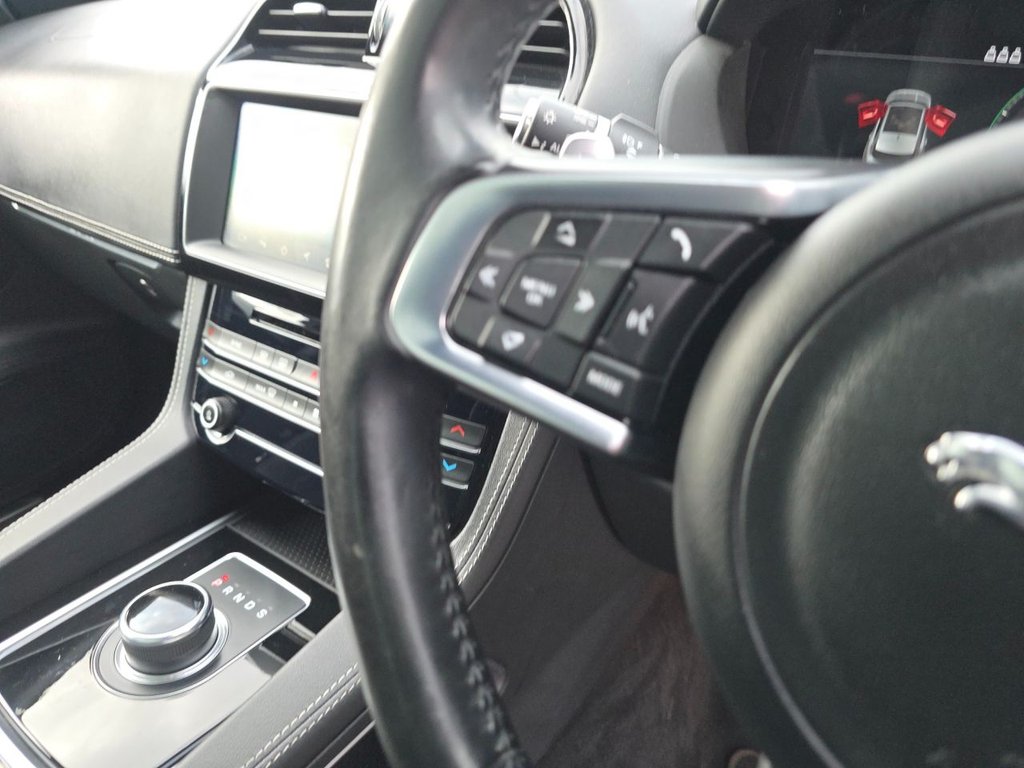 Used Jaguar F-Pace 2019 for sale - 75950685: Photo 37