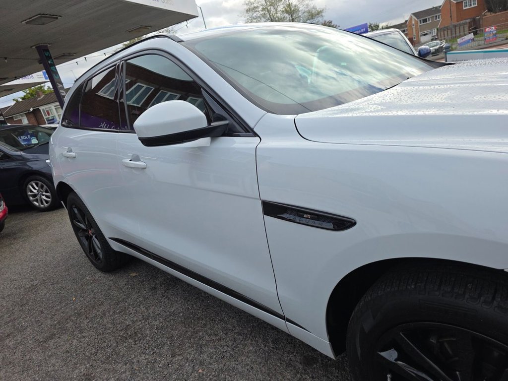 Used Jaguar F-Pace 2019 for sale - 75950685: Photo 6
