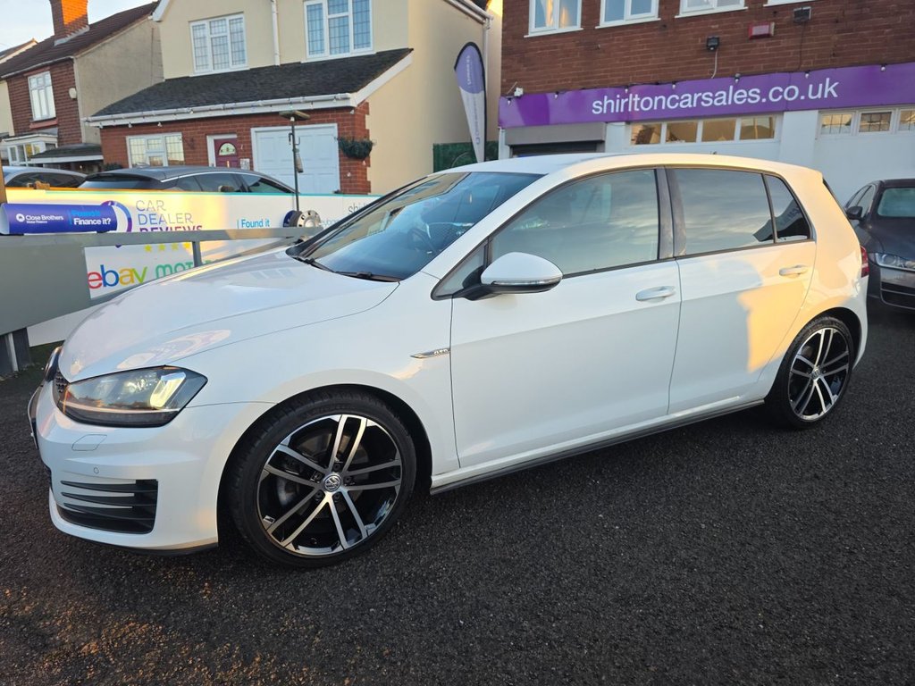 Used Volkswagen Golf 2015 for sale - 76910353: Photo 2