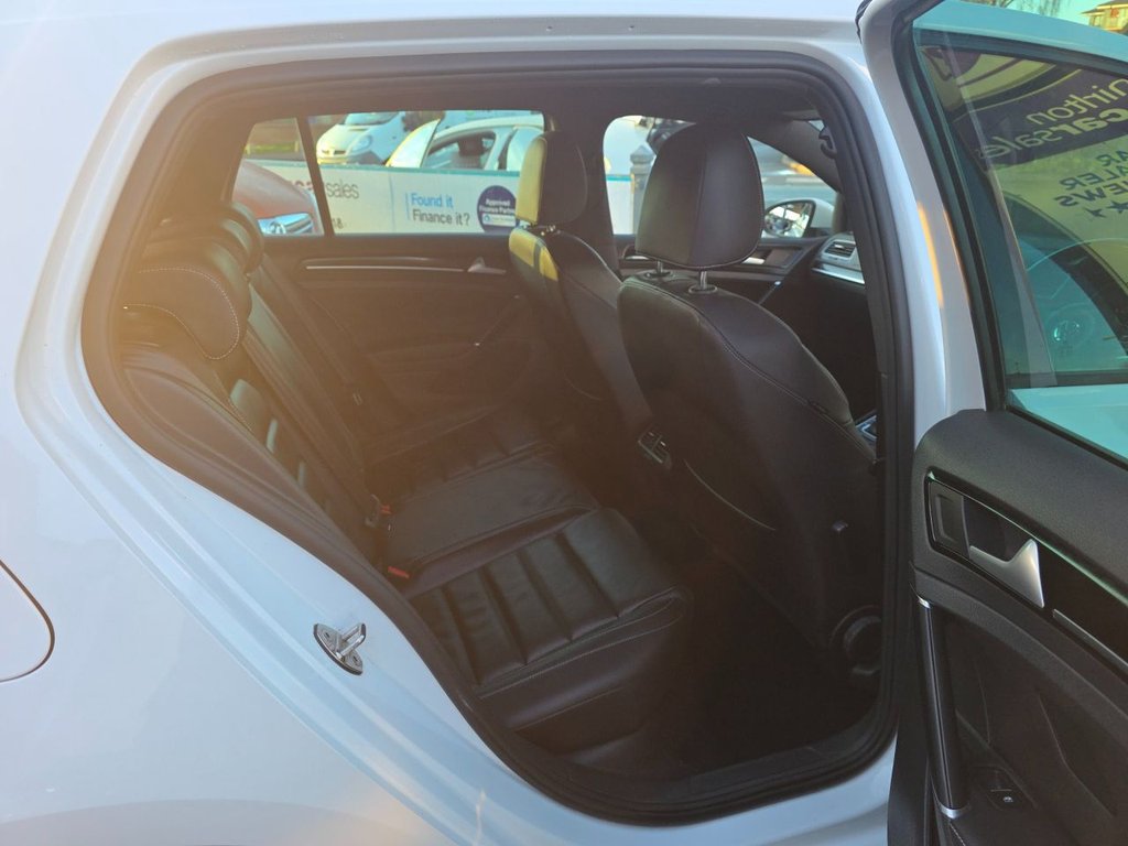 Used Volkswagen Golf 2015 for sale - 76910353: Photo 35