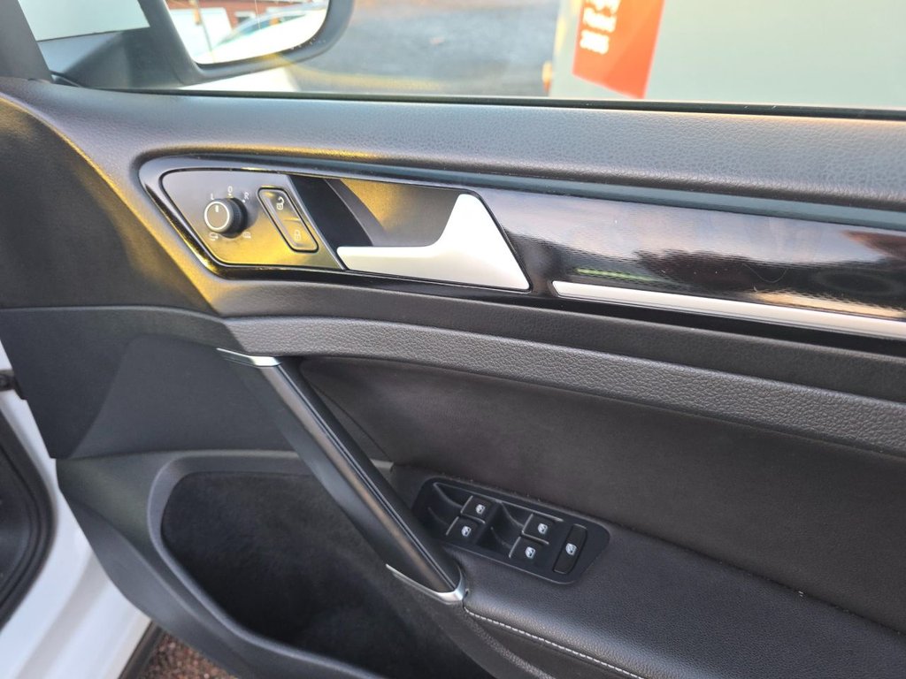 Used Volkswagen Golf 2015 for sale - 76910353: Photo 37