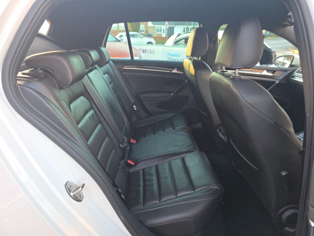 Used Volkswagen Golf 2015 for sale - 76910353: Photo 9