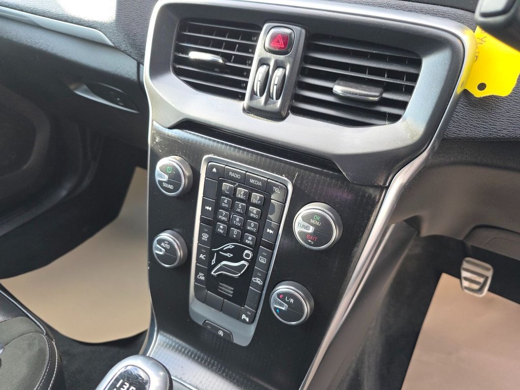Used Volvo V40 2016 for sale - 76092540: Photo 14