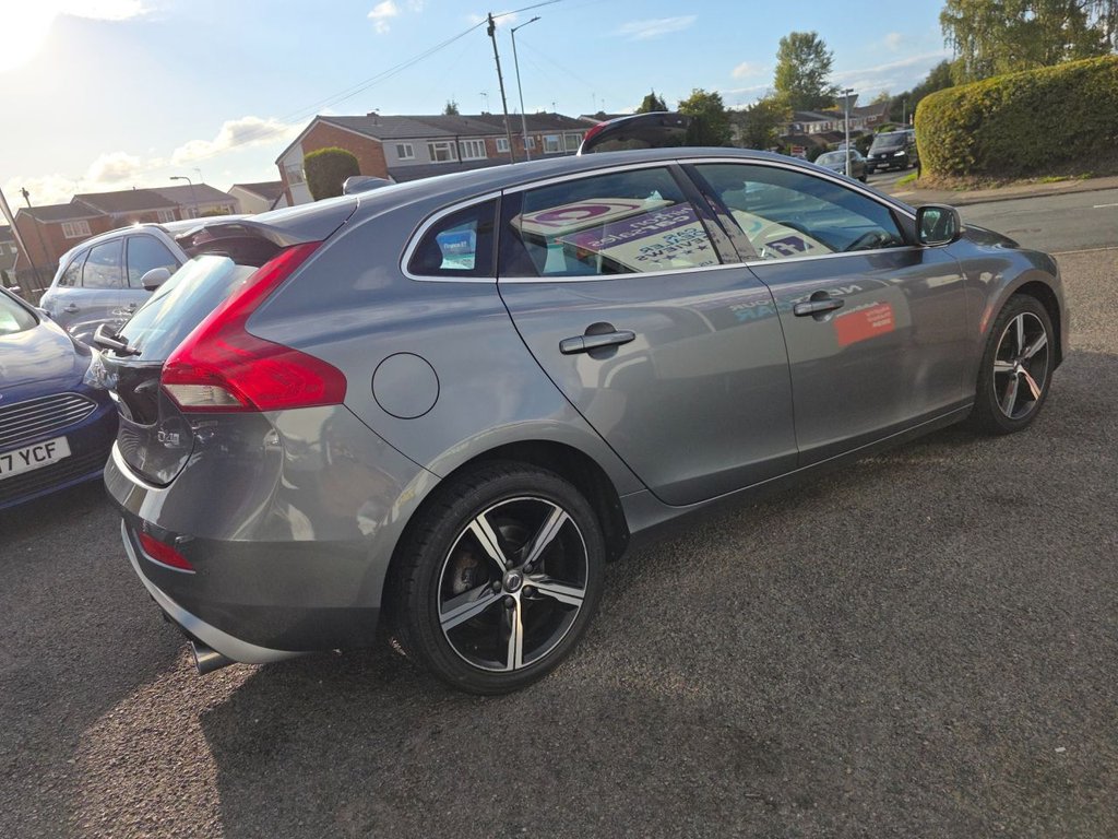 Used Volvo V40 2016 for sale - 76092540: Photo 7