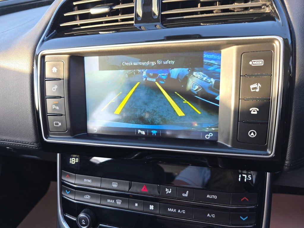 Used Jaguar XE 2016 for sale - 76496491: Photo 10