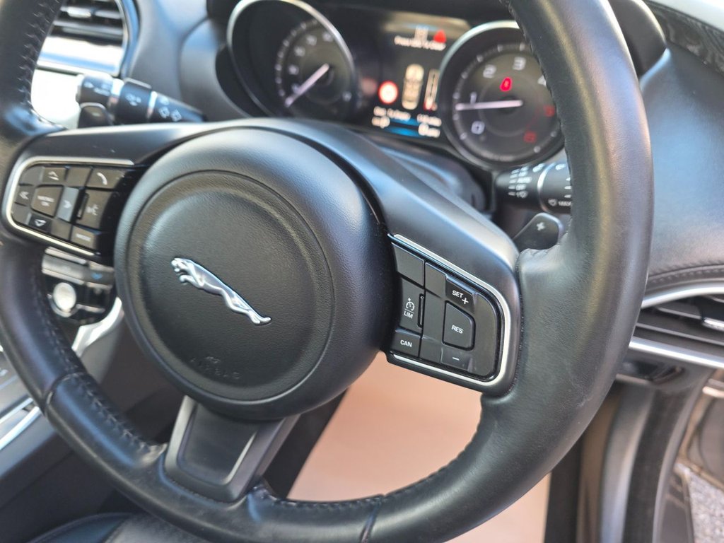 Used Jaguar XE 2016 for sale - 76496491: Photo 13