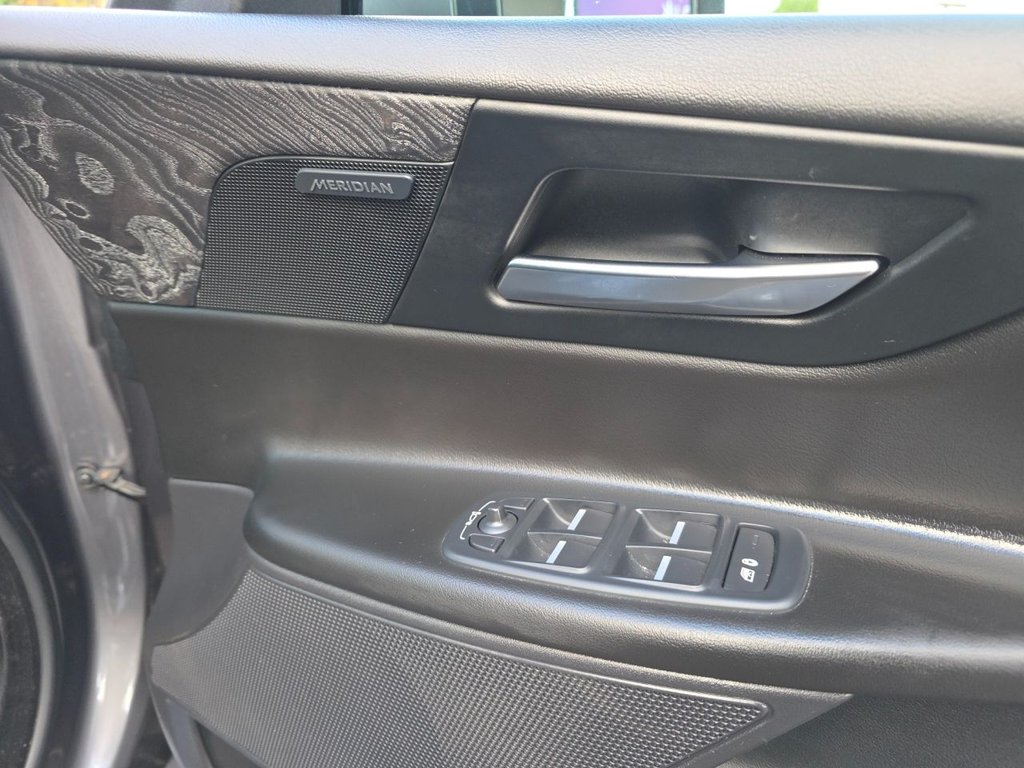 Used Jaguar XE 2016 for sale - 76496491: Photo 21