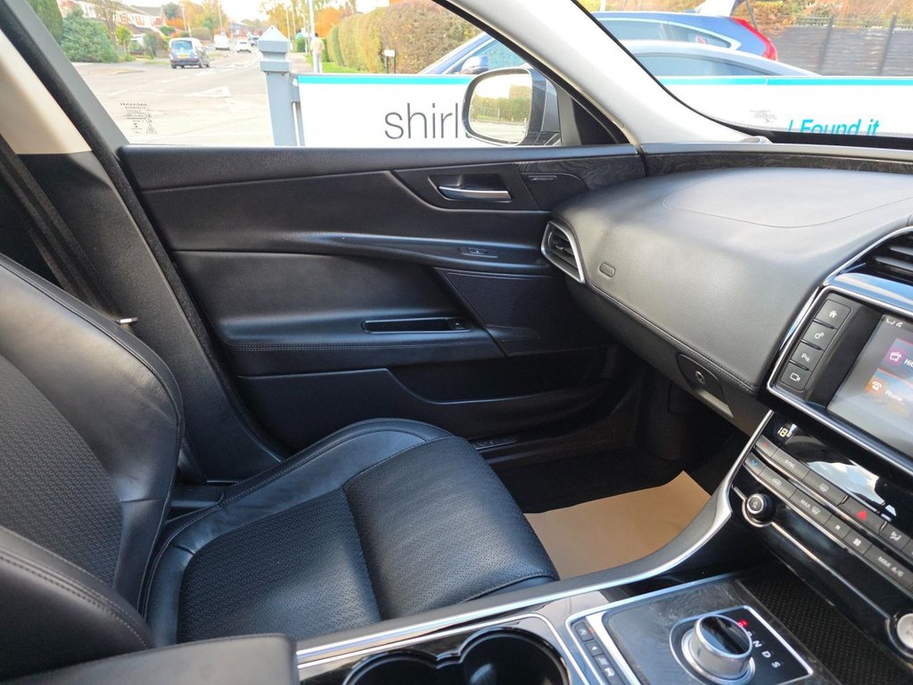 Used Jaguar XE 2016 for sale - 76496491: Photo 26