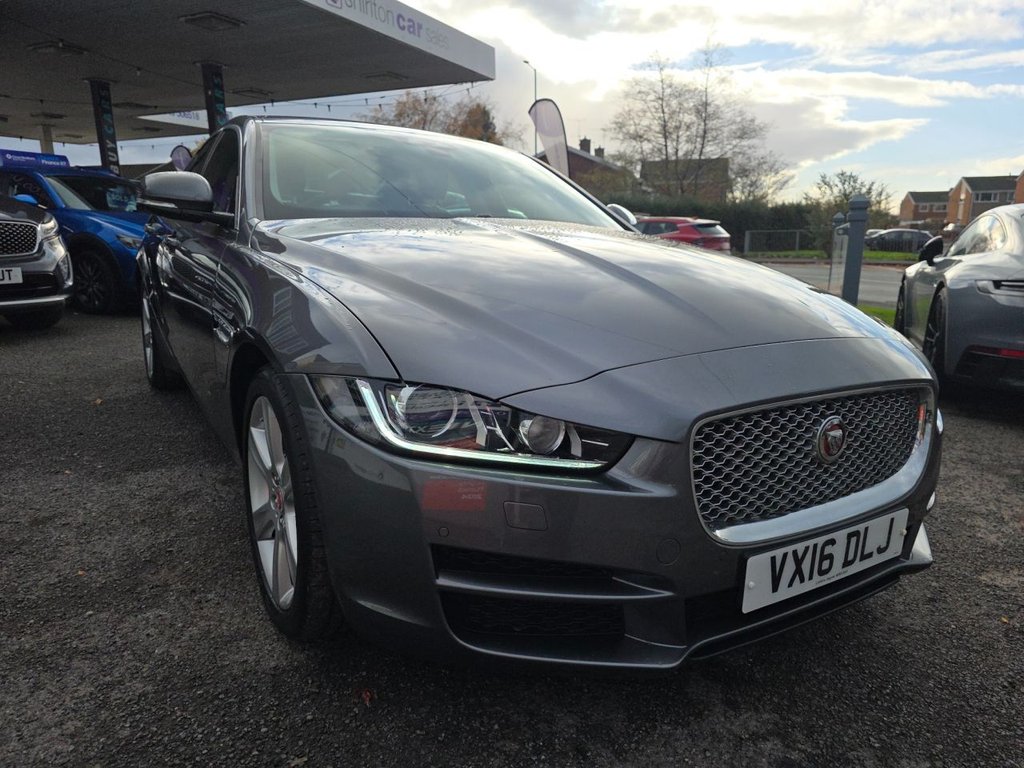 Used Jaguar XE 2016 for sale - 76496491: Photo 4