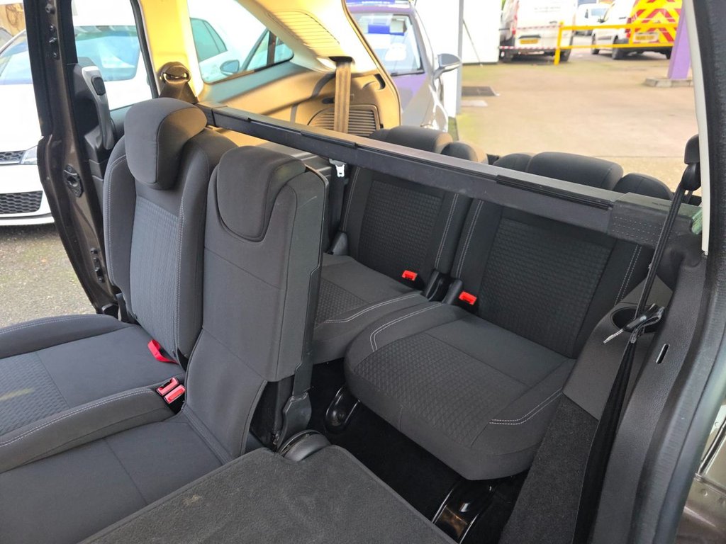 Used Ford Grand C-Max 2016 for sale - 77188177: Photo 5