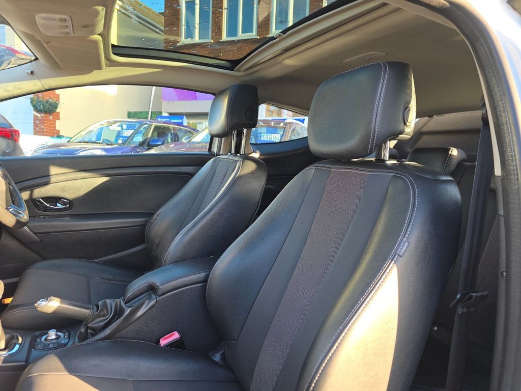 Used Renault Megane 2015 for sale - 76356775: Photo 11