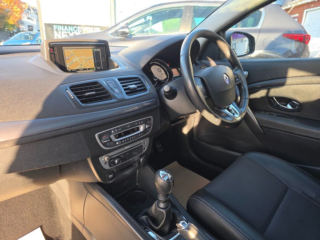 Used Renault Megane 2015 for sale - 76356775: Photo 12
