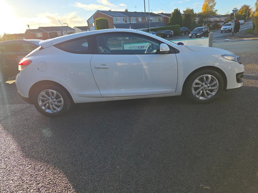 Used Renault Megane 2015 for sale - 76356775: Photo 15